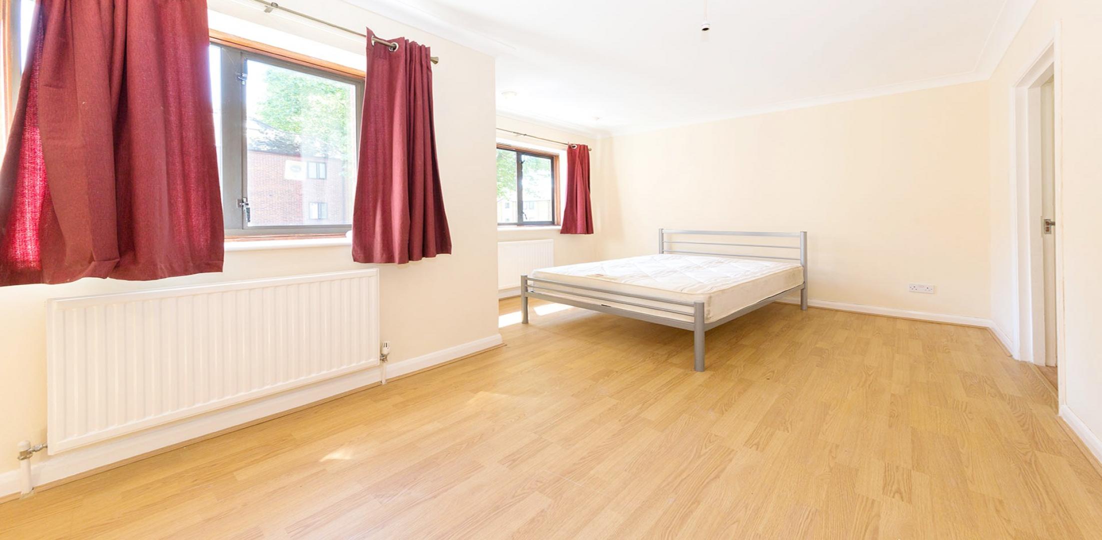 			LET, 4 Bedroom, 1 bath, 1 reception House			 St.Helens Gardens, LADBROKE GROVE